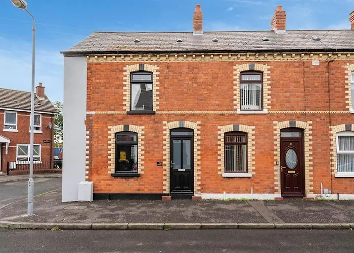 Belfast Newly Refurbished 3 Bed House